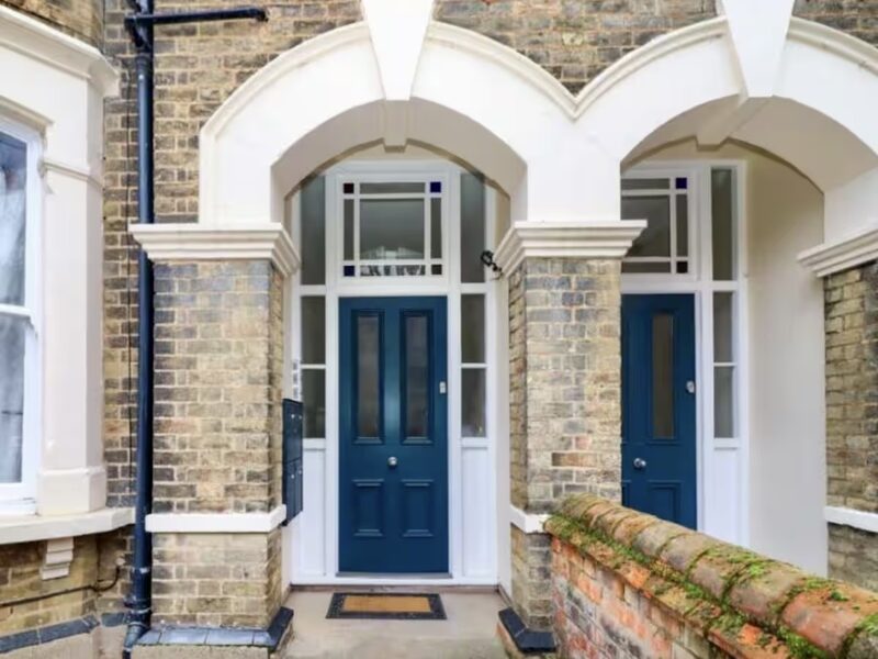 Bedford apartment — front entrance